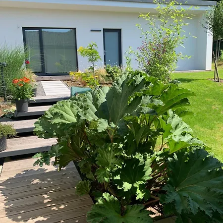 Holiday home Dum Pro Hosty V Zahrade